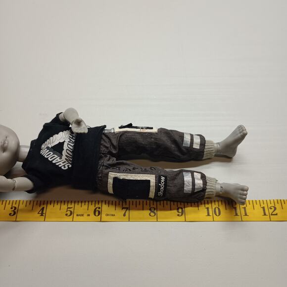 Shadow High Fashion Dressed Toy Doll Black Silver - Picture 8 of 8